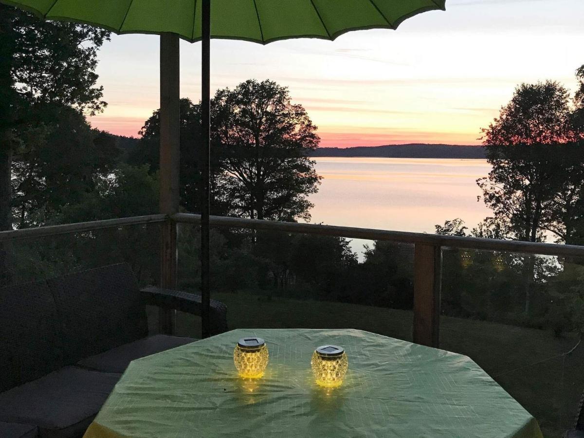 Holiday Home Stora Slaettoevaegen Hjälmared Kültér fotó