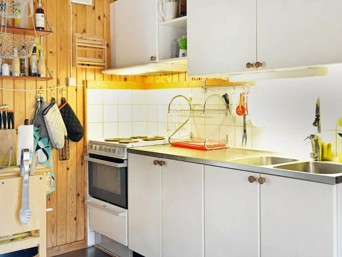 Holiday Home Stora Slaettoevaegen Hjälmared Kültér fotó